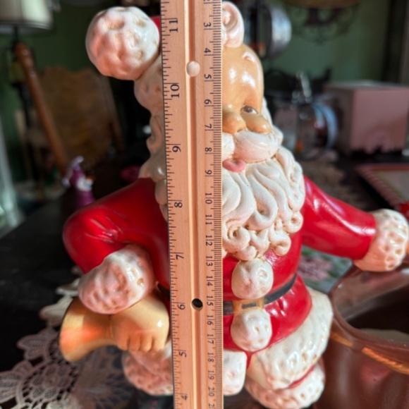 Vintage ceramic Santa figurine planter - Picture 7 of 8